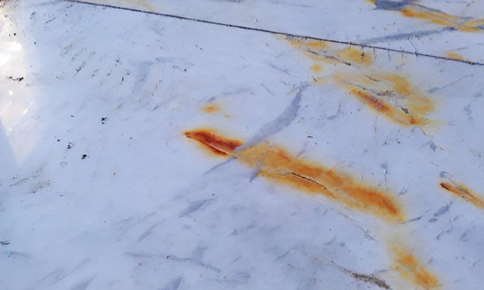 does marble stain